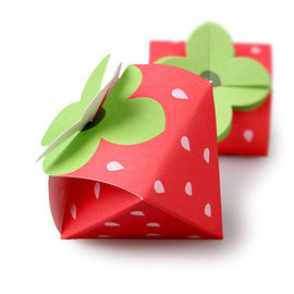 Коробка конфеты клубники форменная бумажная упаковывая логотип печатания нестандартной конструкции